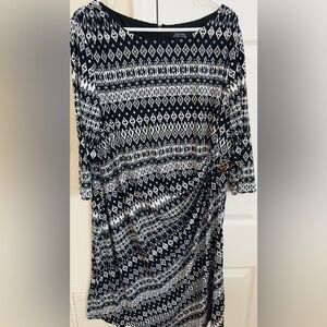 Tahari Black &‎ White Woman’s Long Sleeve 16W Dress